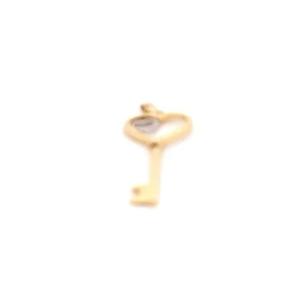 18K Yellow Gold Pendant Key Heart 1.59 grams - Picture 3 of 13